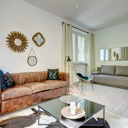 Apartamento Mirrors *